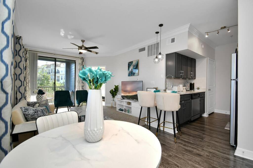 Appartement Chic Retreat-Walk To Nrg-Pool à Houston Extérieur photo