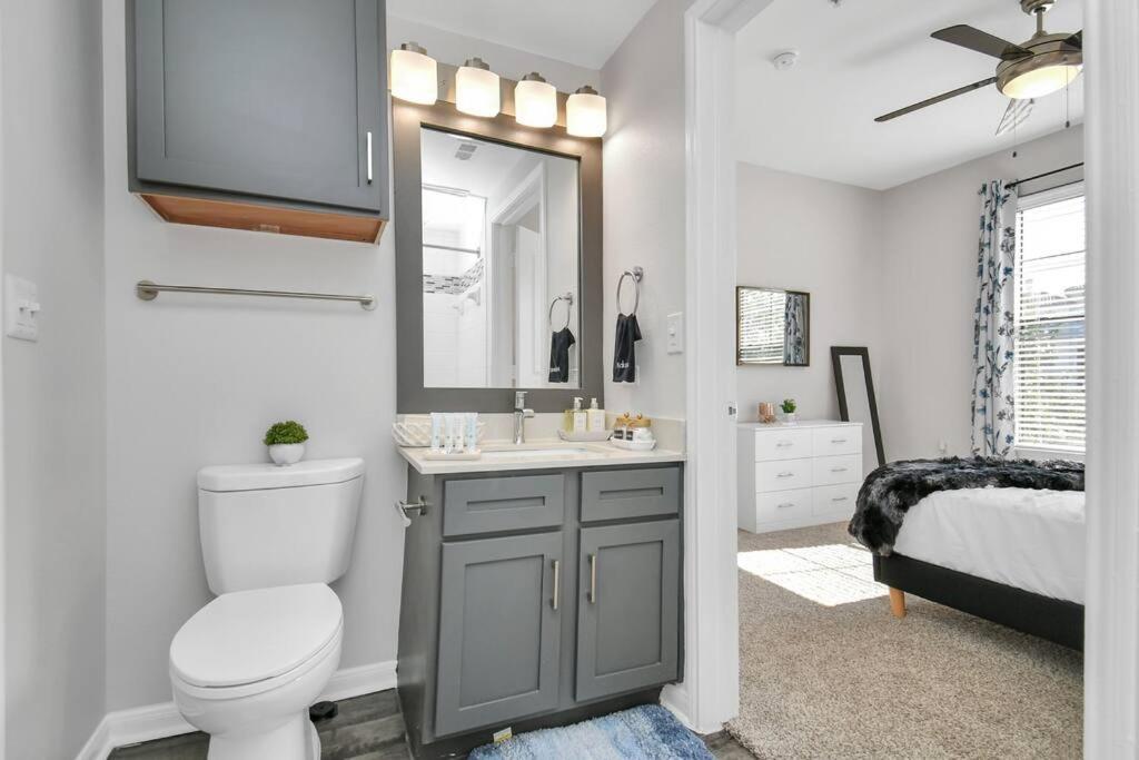 Appartement Chic Retreat-Walk To Nrg-Pool à Houston Extérieur photo